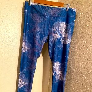 2 pair of BCG leggings